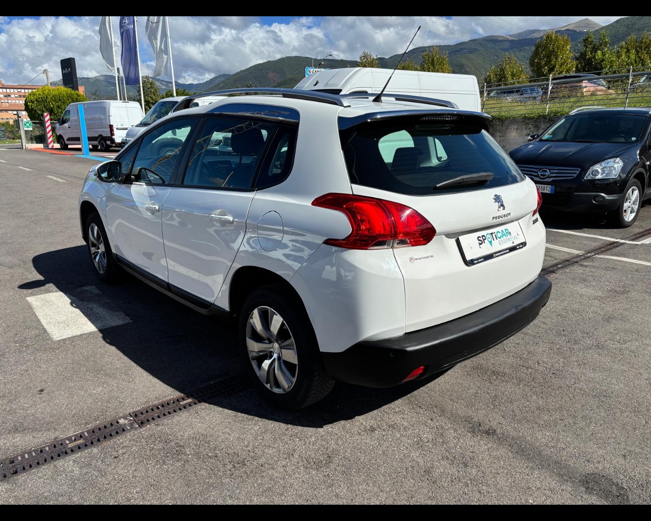 Foto PEUGEOT 2008 1.2 puretech (vti) 12v Allure 82cv