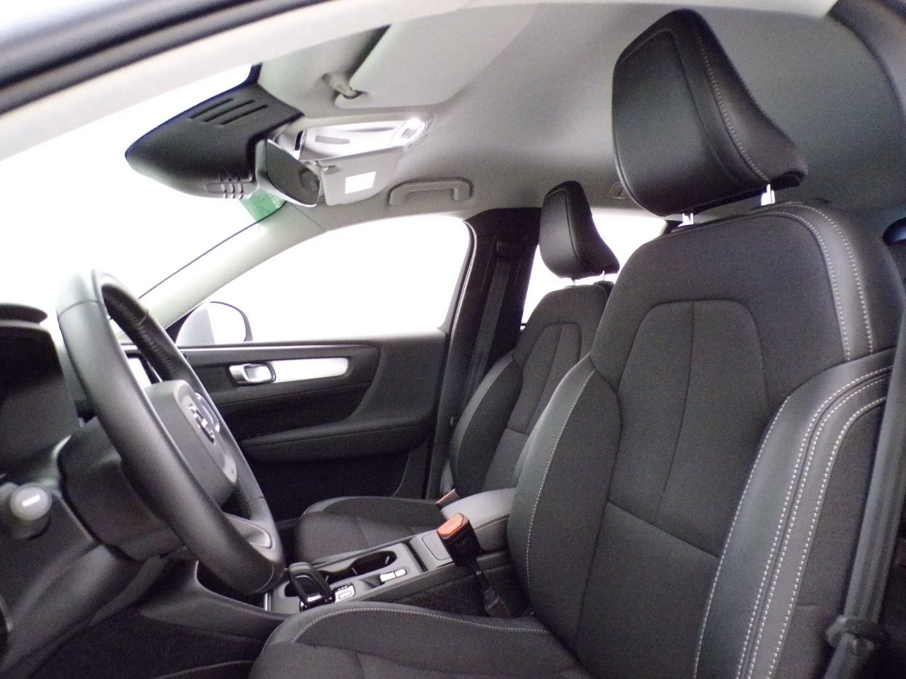 Volvo XC40 XC40 1.5 T3 Momentum Geartronic - 13