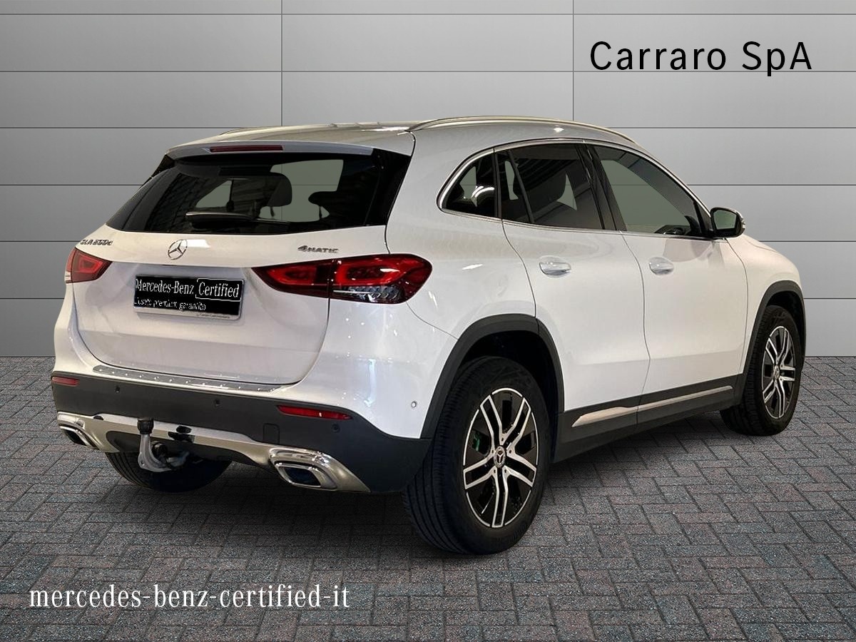 Mercedes GLA GLA 200 D Sport Plus 4Matic 8G-DCT - 2