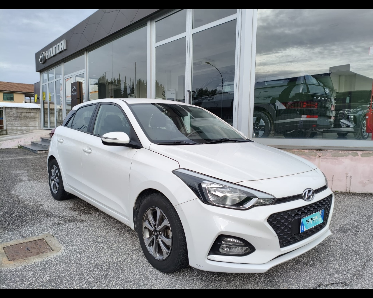 Foto HYUNDAI i20 5p 1.2 mpi Connectline econext Gpl 73cv