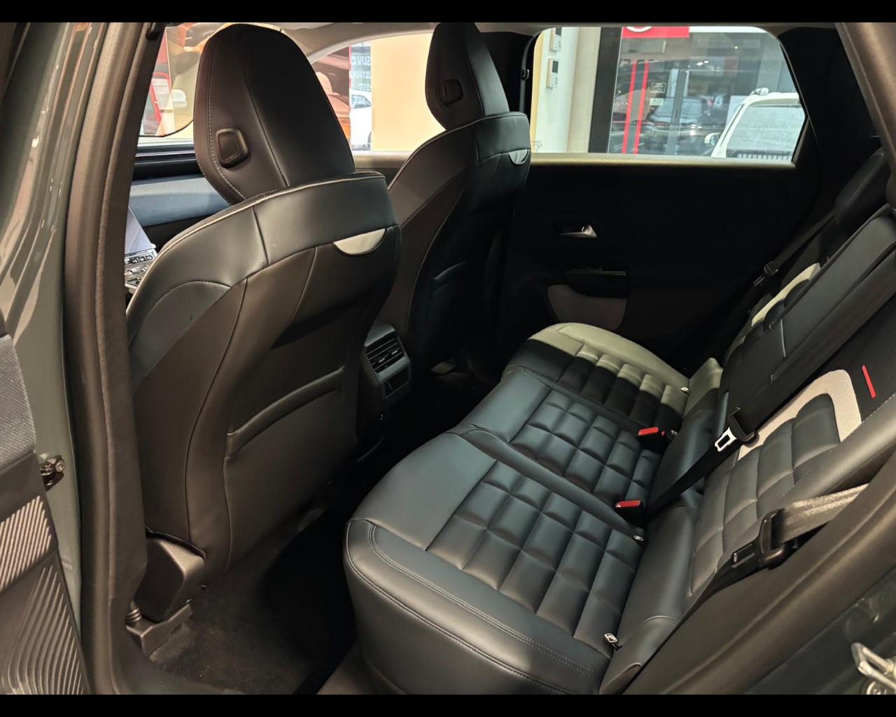 Foto CITROEN C5 Aircross 1.2 hybrid Max 145cv auto