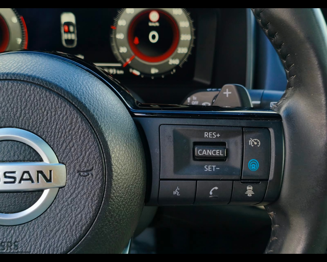 Foto NISSAN Qashqai 1.3 mhev Tekna+ 2wd 158cv xtronic