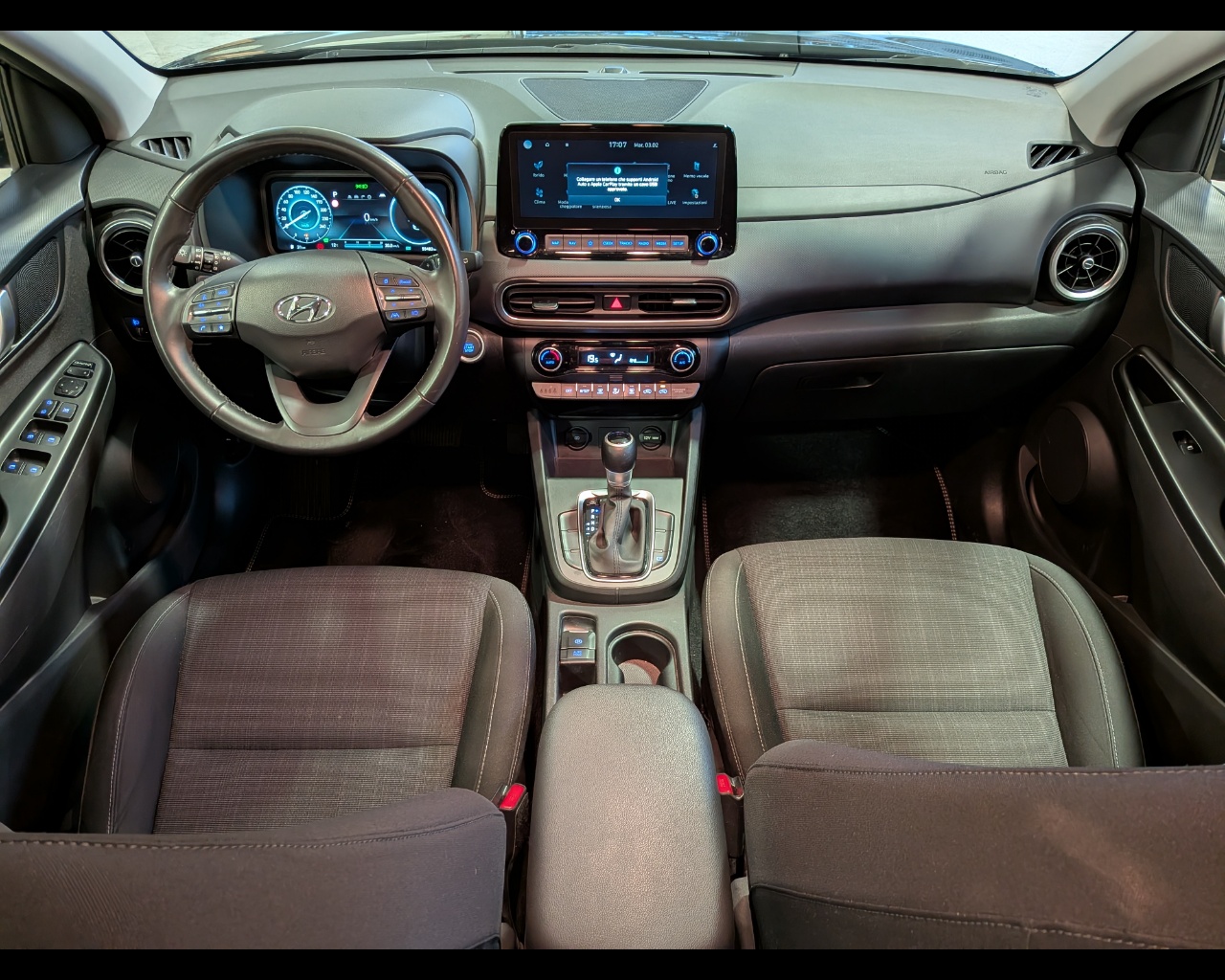 Foto HYUNDAI Kona 1.6 gdi hev Xline Safety Pack 2wd 141cv dct