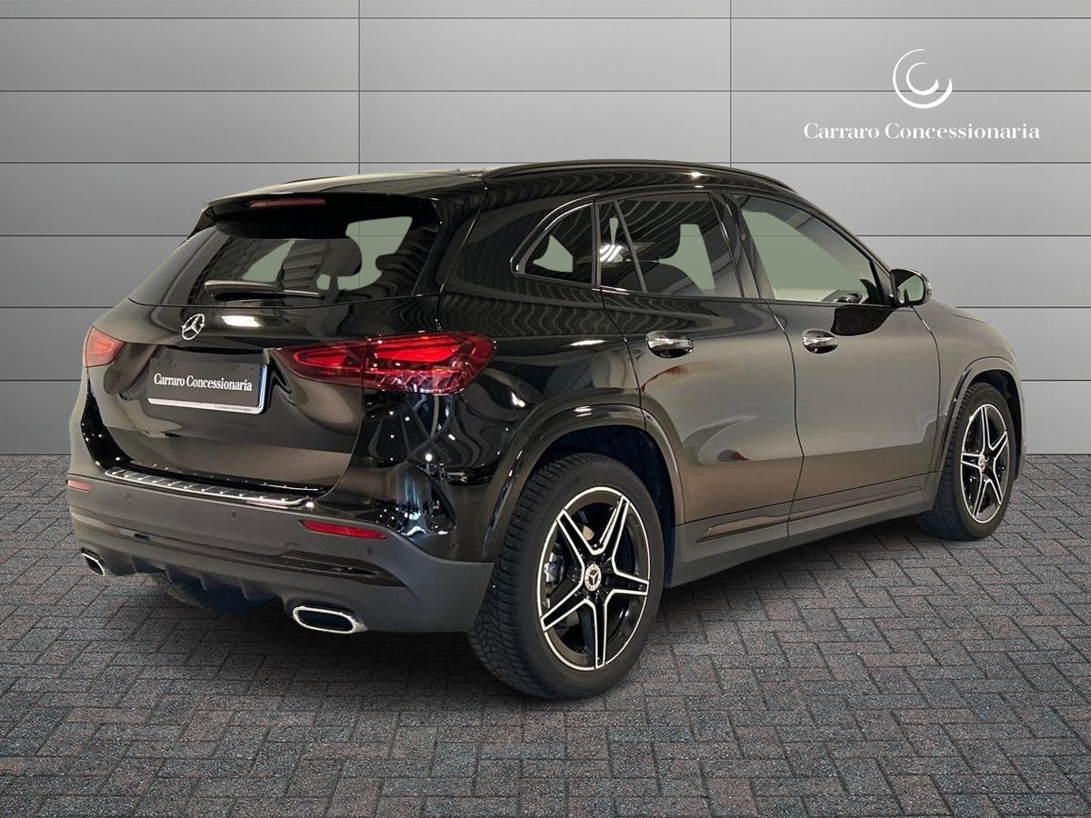 Mercedes GLA GLA 180 D AMG Line Advanced Plus 8G-DCT - 2