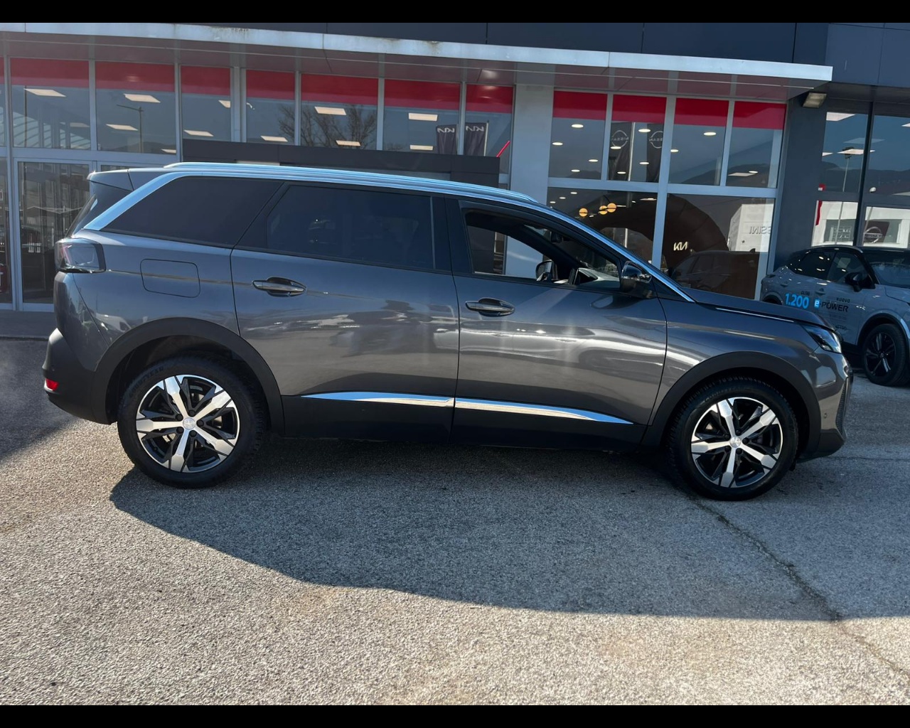 Foto PEUGEOT 5008 1.5 bluehdi Allure Pack s&s 130cv eat8 7p.