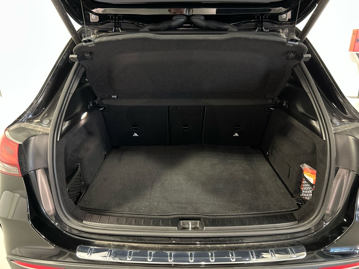 Mercedes GLA GLA 180 D Premium 8G-DCT - 8