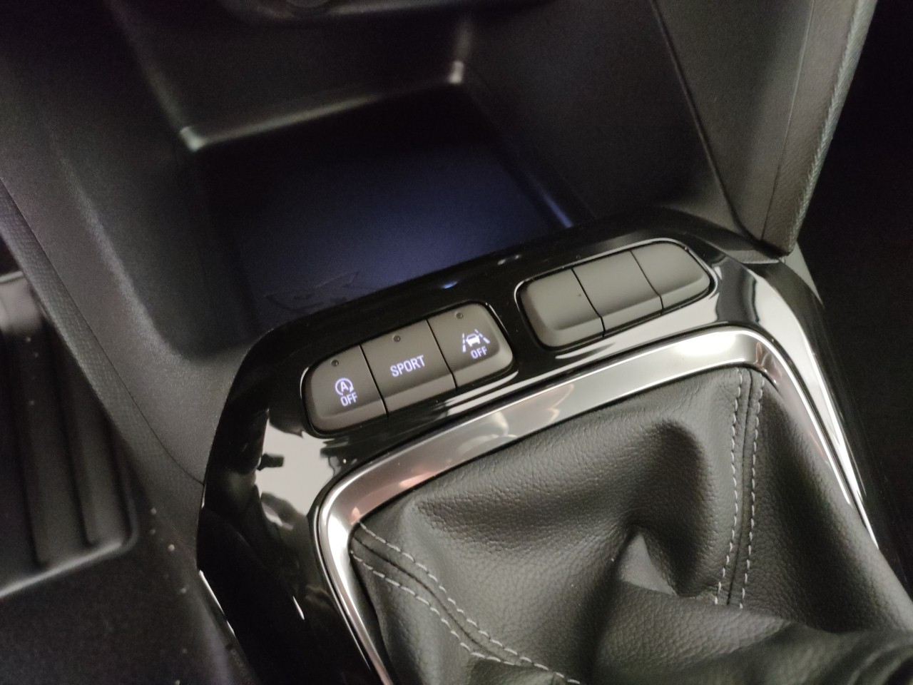 Opel Corsa Nuovo benzina Corsa Porto Mantovano