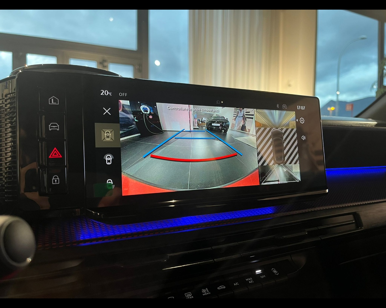 Foto LANCIA Nuova Ypsilon Ibrida Nuova Ypsilon Hf Line 1.2 110cv Ibrida