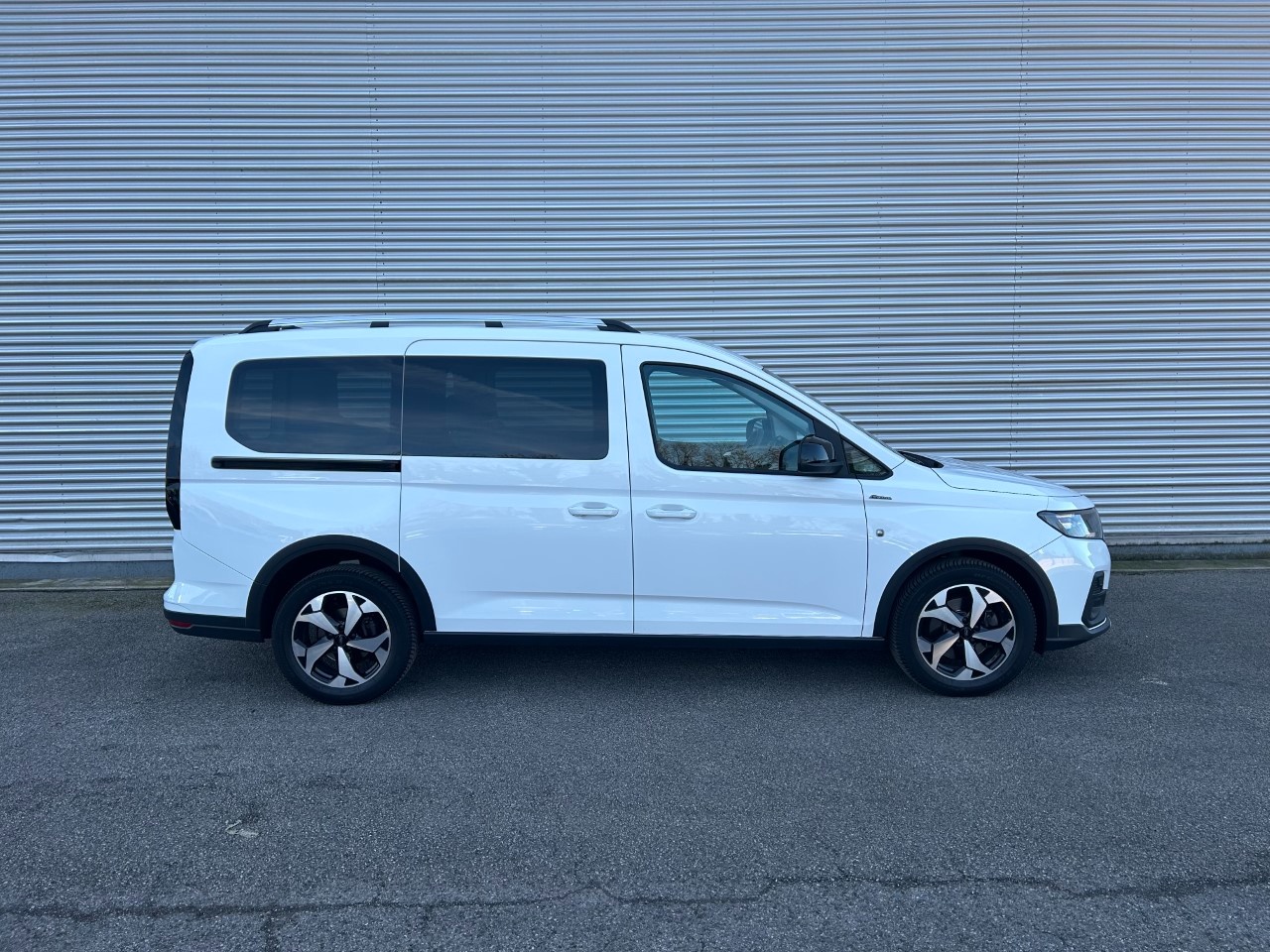 Ford Tourneo Connect III Gran Tourneo Connect V761 2.0 ecoblue 122cv Active auto - 5