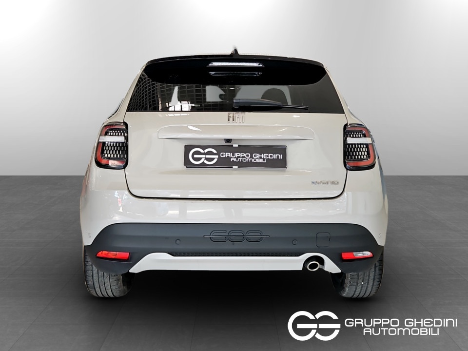FIAT 600 1.2 hybrid La Prima 110cv auto Ibrida usato - 4