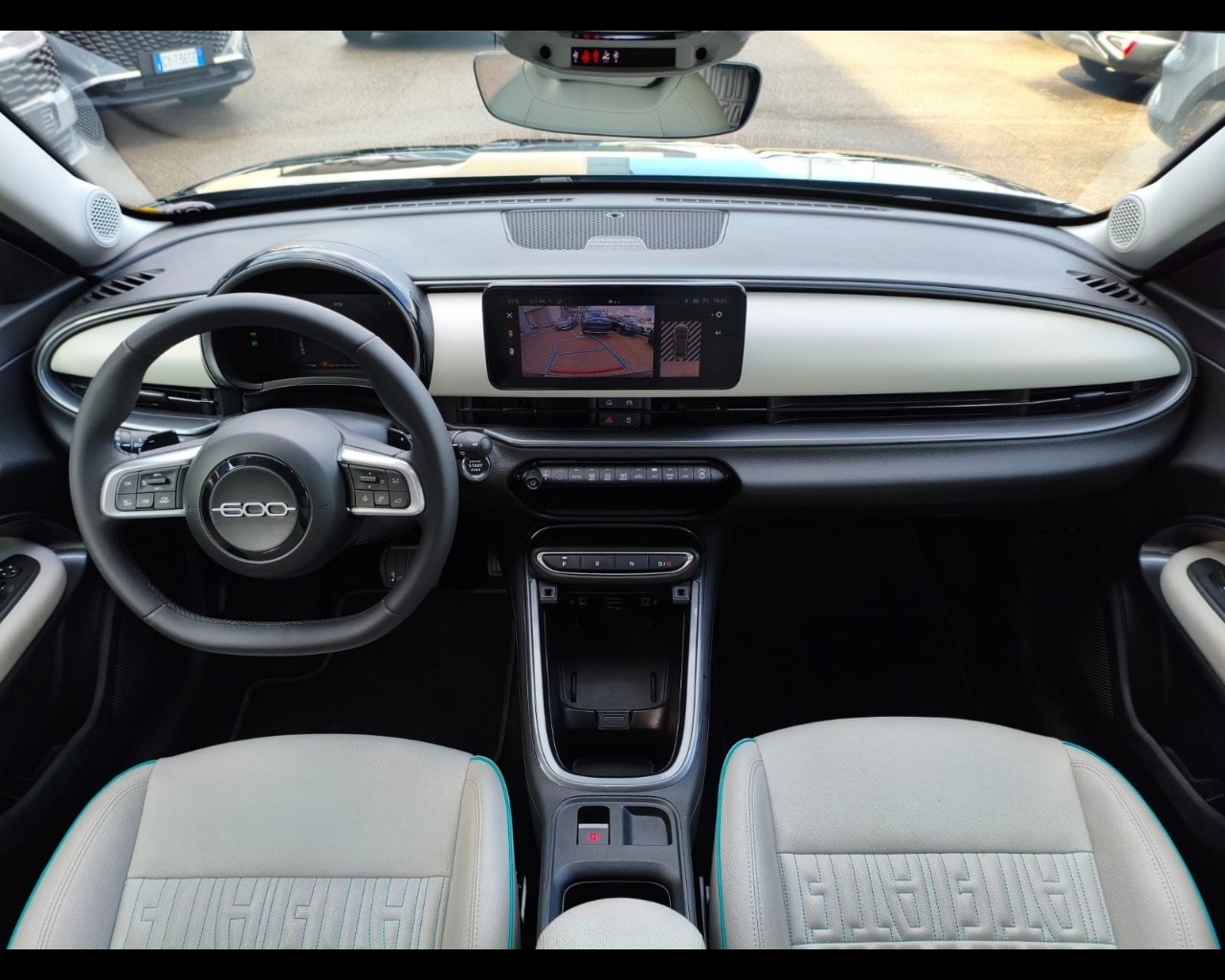 Foto FIAT 600 1.2 hybrid La Prima 110cv auto