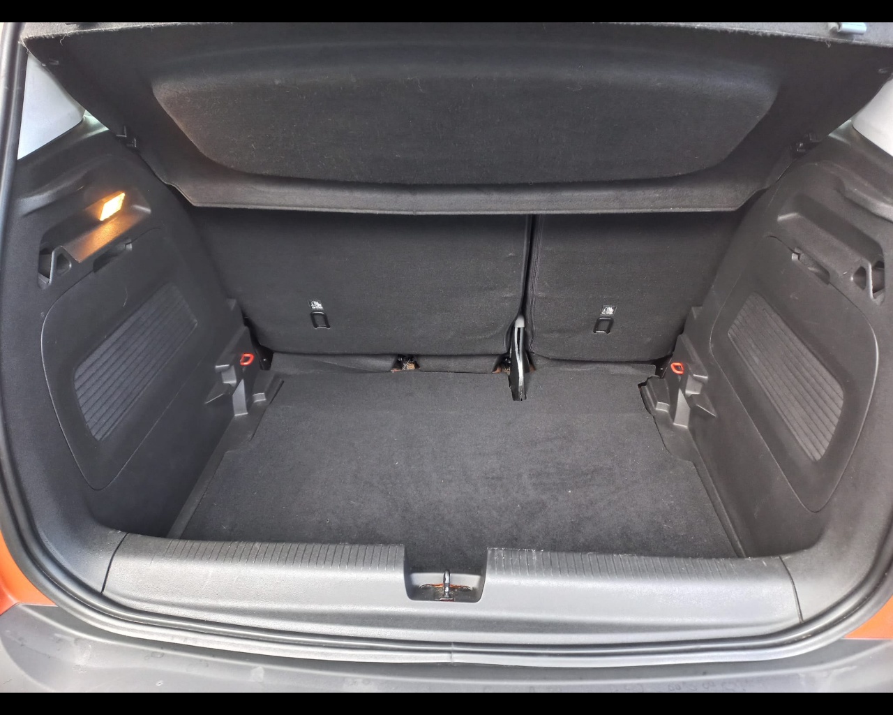 Foto OPEL Crossland 1.5 ecotec Elegance 110cv