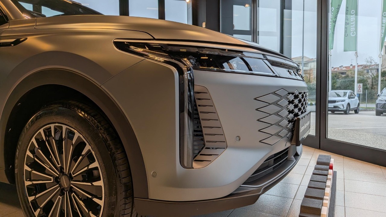 Omoda OMODA 9 9 PHEV - 1.5TGDI - Premium (AWD) - 4