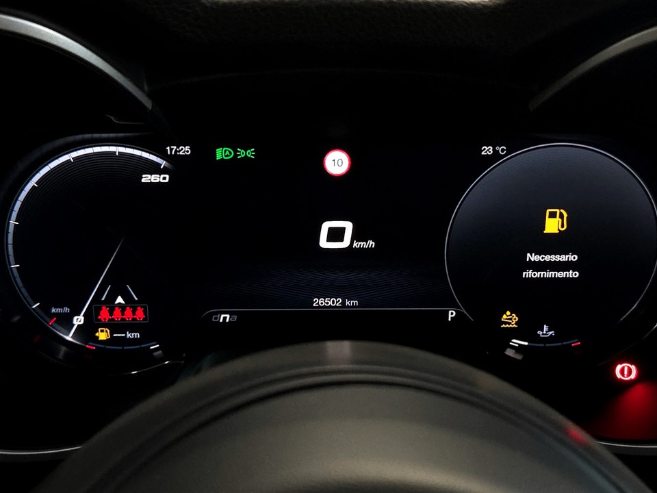 ALFA ROMEO Stelvio 2.2 t Veloce Q4 210cv auto Diesel usato - 8