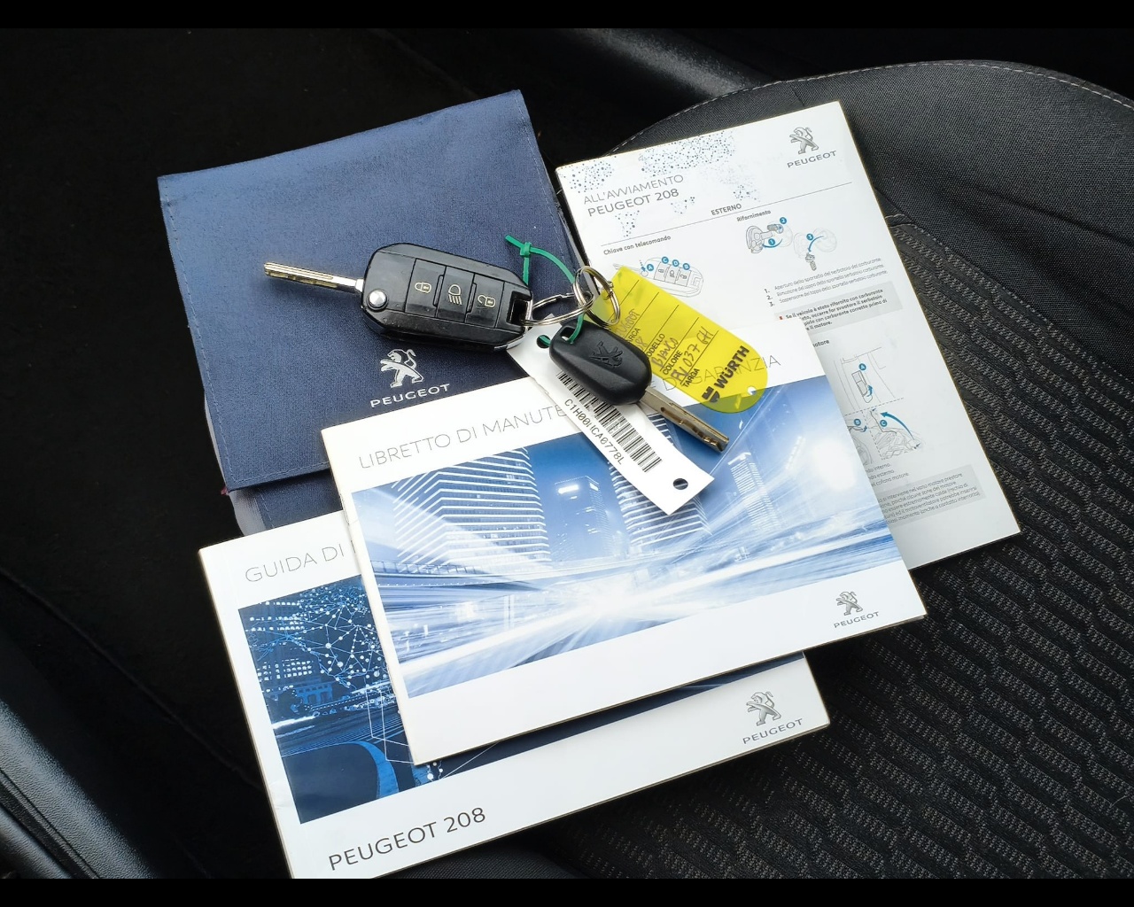 Foto PEUGEOT 208 5p 1.2 puretech Active s&s 82cv neopatentati