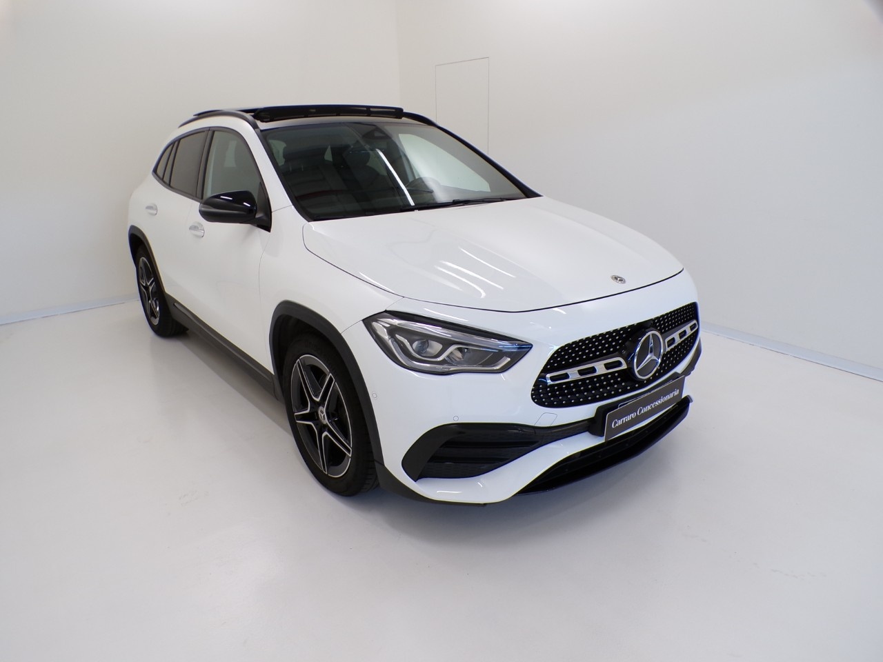 Mercedes GLA GLA 200 D Premium 8G-DCT - 3