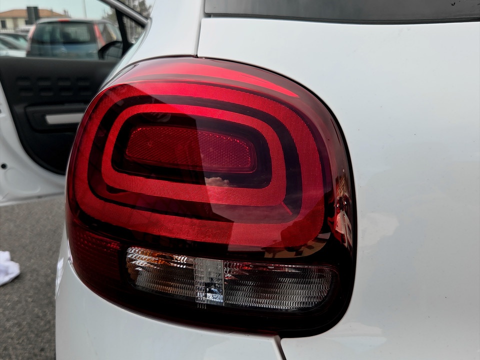 CITROEN C3 1.2 puretech C-Series s&s 83cv neopatentati Benzina usato - 19