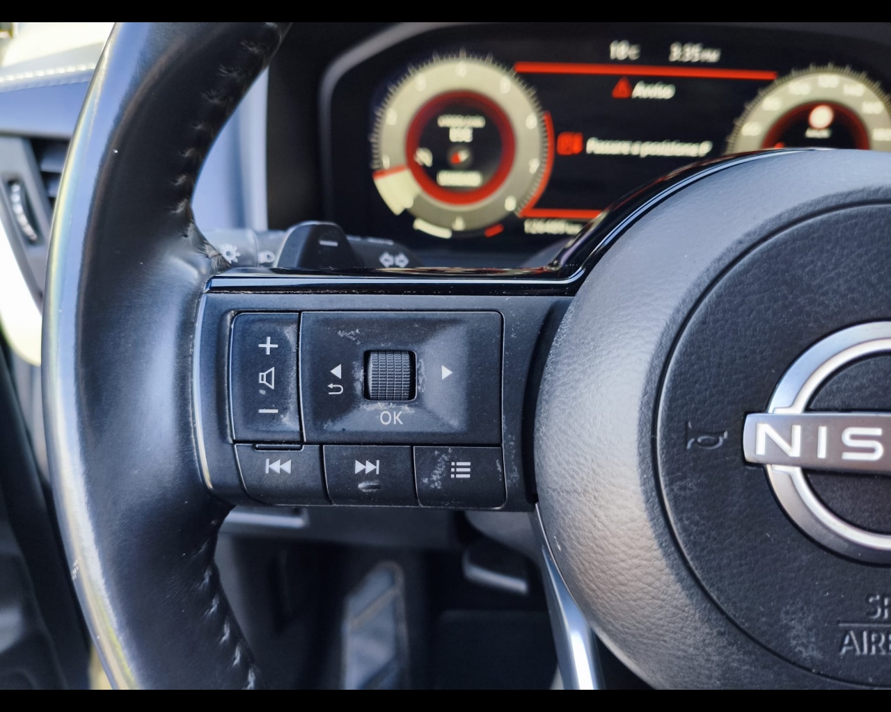 Foto NISSAN Qashqai 1.3 mhev Tekna 2wd 158cv xtronic