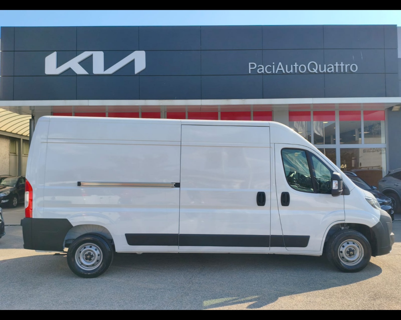 Foto CITROEN Jumper Furgone 33 L3H2 BlueHDi 120 S&S