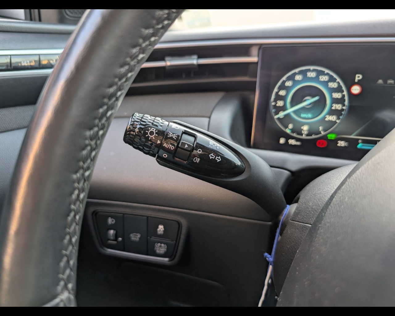 Foto HYUNDAI Tucson 1.6 hev Exellence Lounge Pack 2wd auto