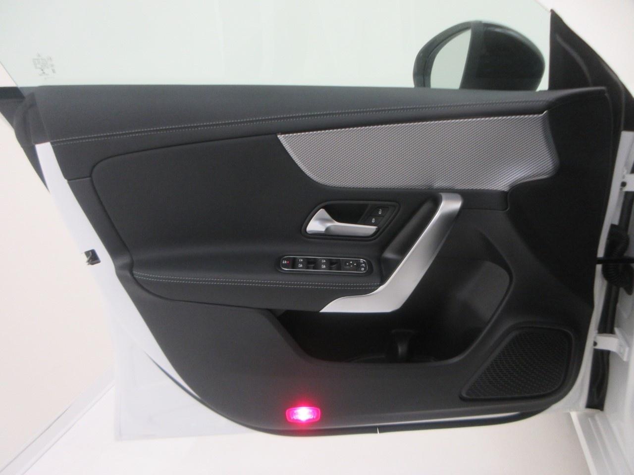 Mercedes CLA Shooting Brake CLA Shooting Brake 180 D Sport 8G-DCT - 10