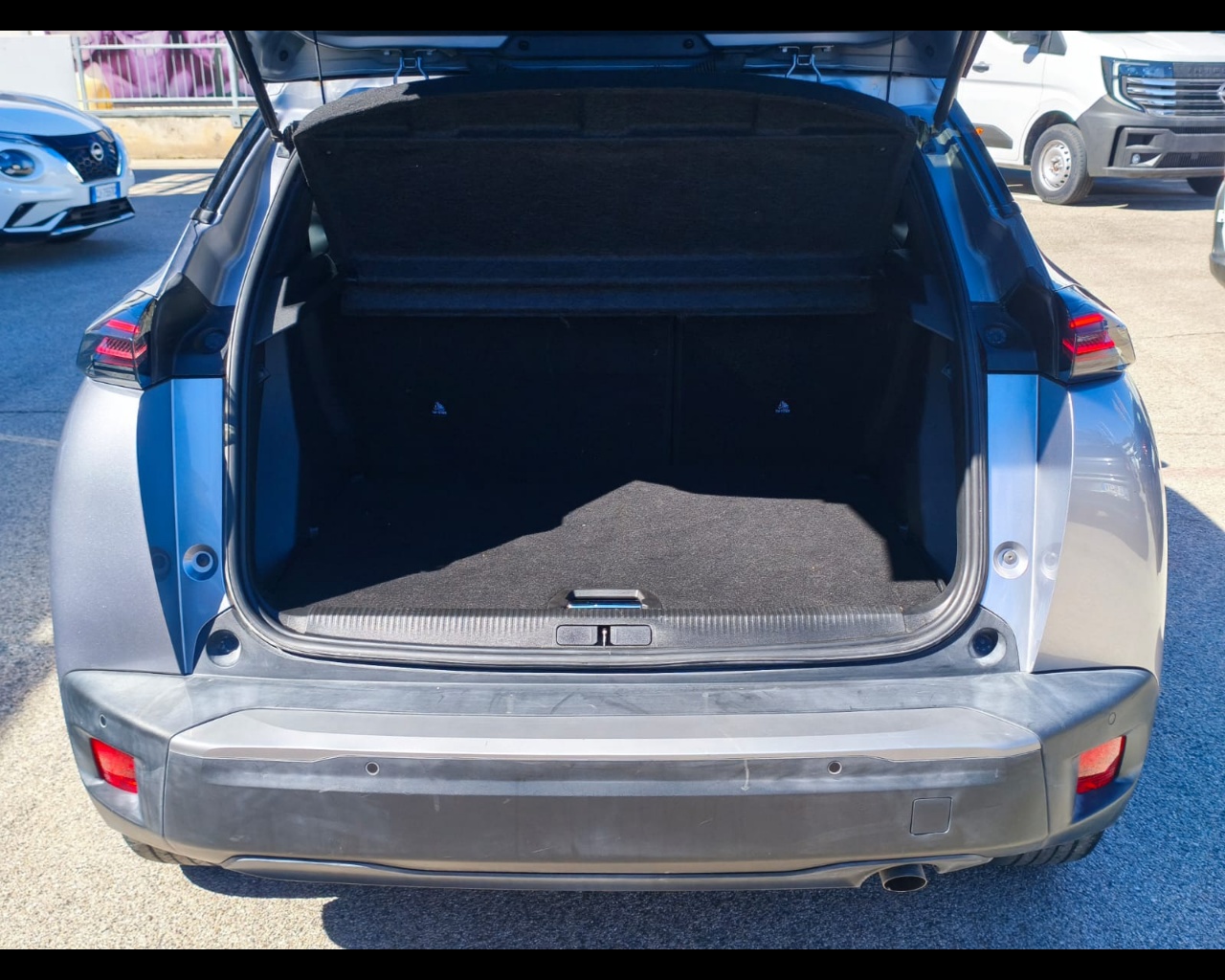 Foto PEUGEOT 2008 1.2 puretech Allure s&s 100cv