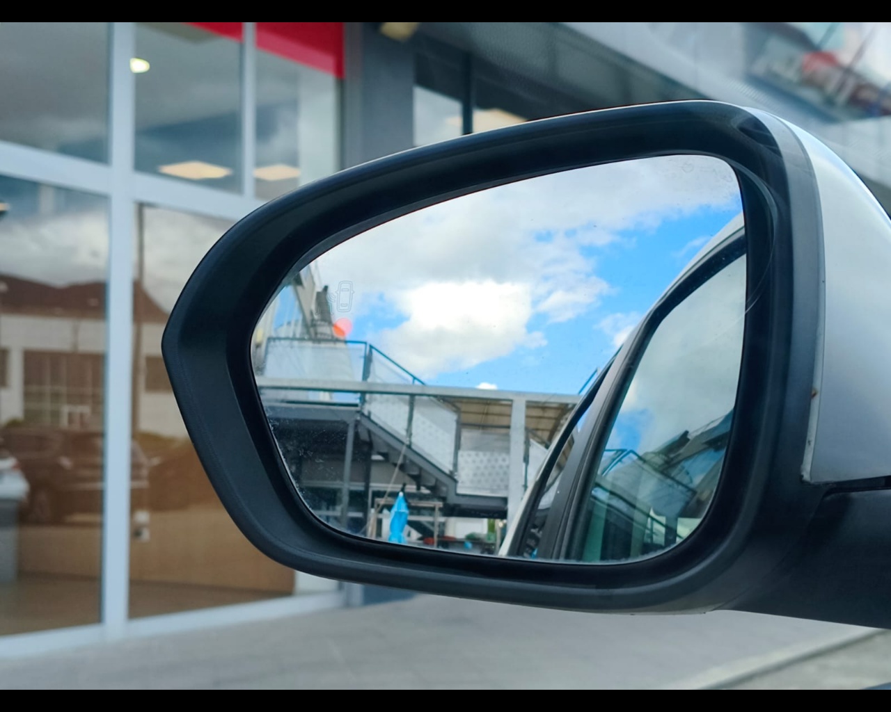 Foto DACIA Duster 1.5 blue dci Prestige 4x2 s&s 115cv 