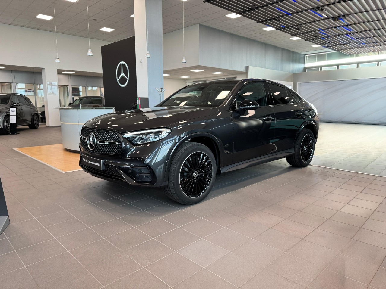 Mercedes GLC Coupé GLC 300 de 4Matic Plug-in hybrid Coupe AMG Line ADVANCED TECH - 3