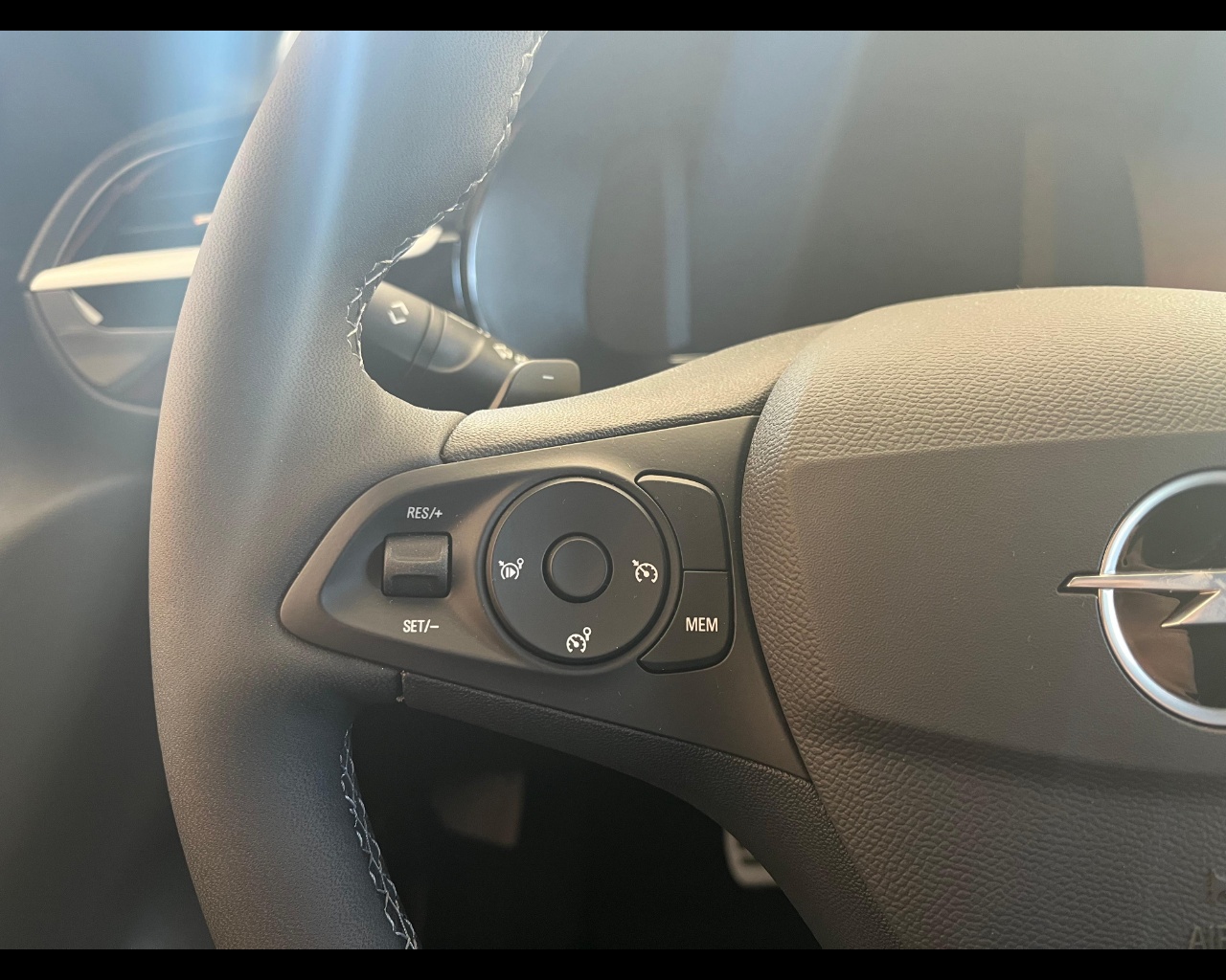 Foto OPEL Corsa 1.2 GS s&s 100cv at8