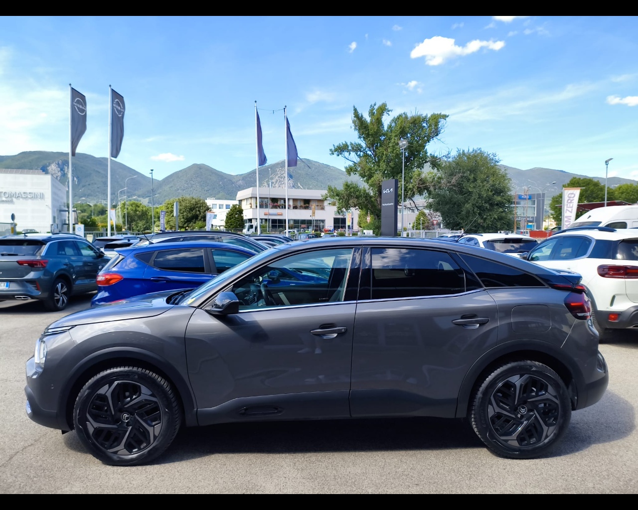Foto CITROEN C4 1.5 bluehdi Shine s&s 130cv eat8