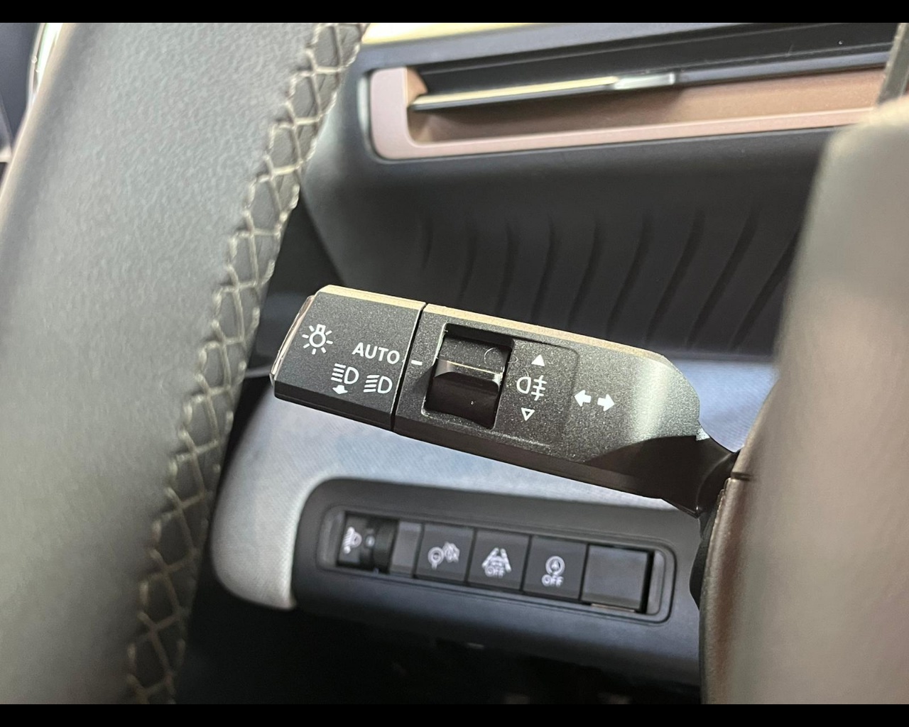 Foto CITROEN C3 Aircross 1.2 puretech turbo Plus 100cv