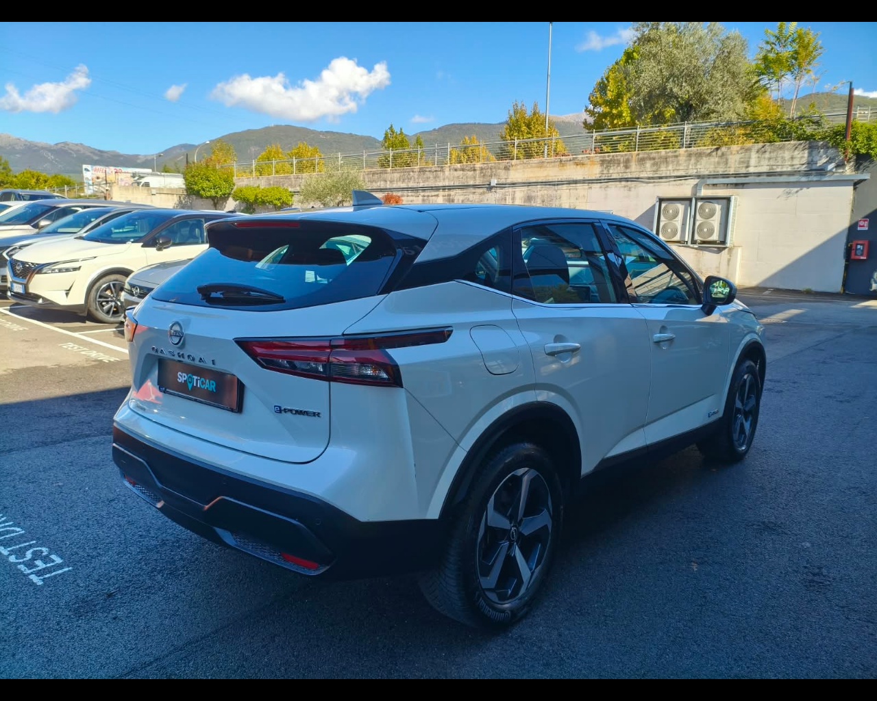 Foto NISSAN Qashqai 1.5 e-power Acenta 2wd