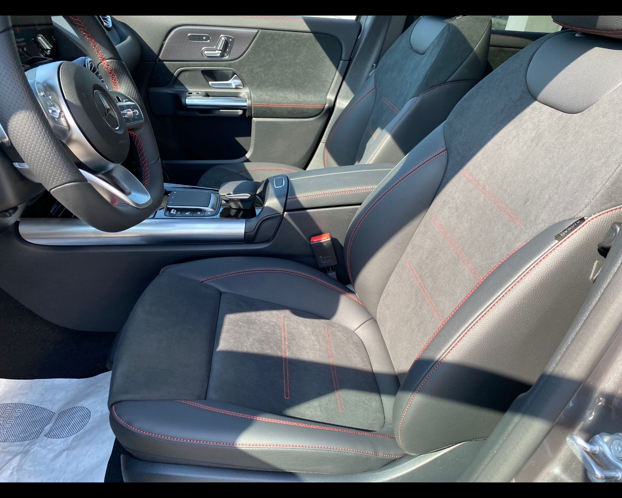 Mercedes EQA EQA 250 PREMIUM PRO - 11