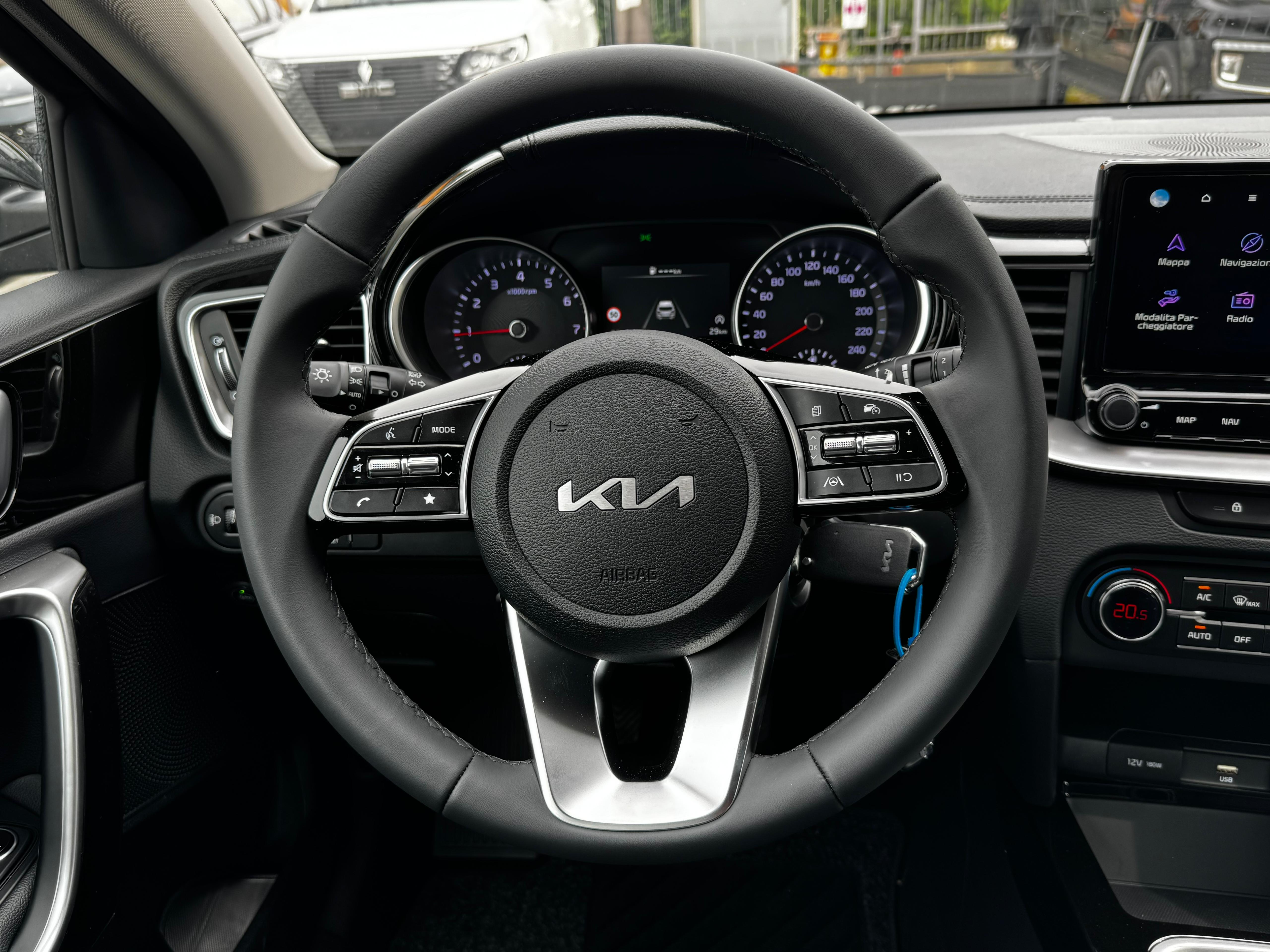 Kia Xceed KM0 2025 Xceed Este