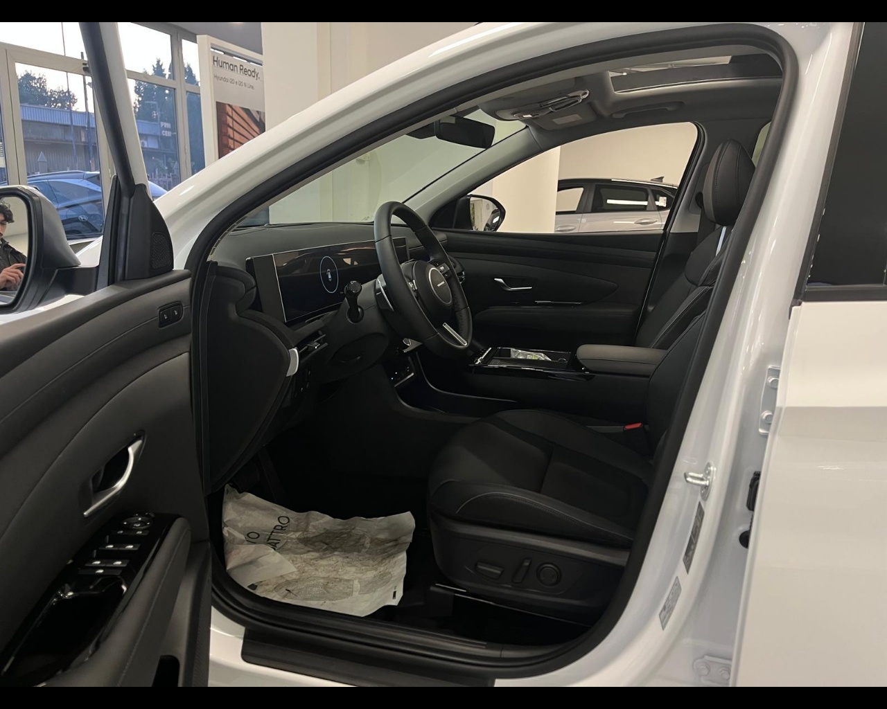 Foto HYUNDAI TUCSON PE 1.6HEV AT 2WD EXELLENCE+LP+PP