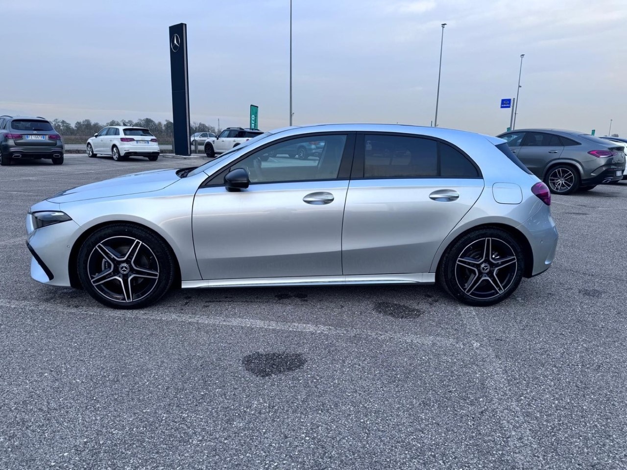 Mercedes Classe A Classe A 180 d Automatic AMG Line ADVANCED - 4