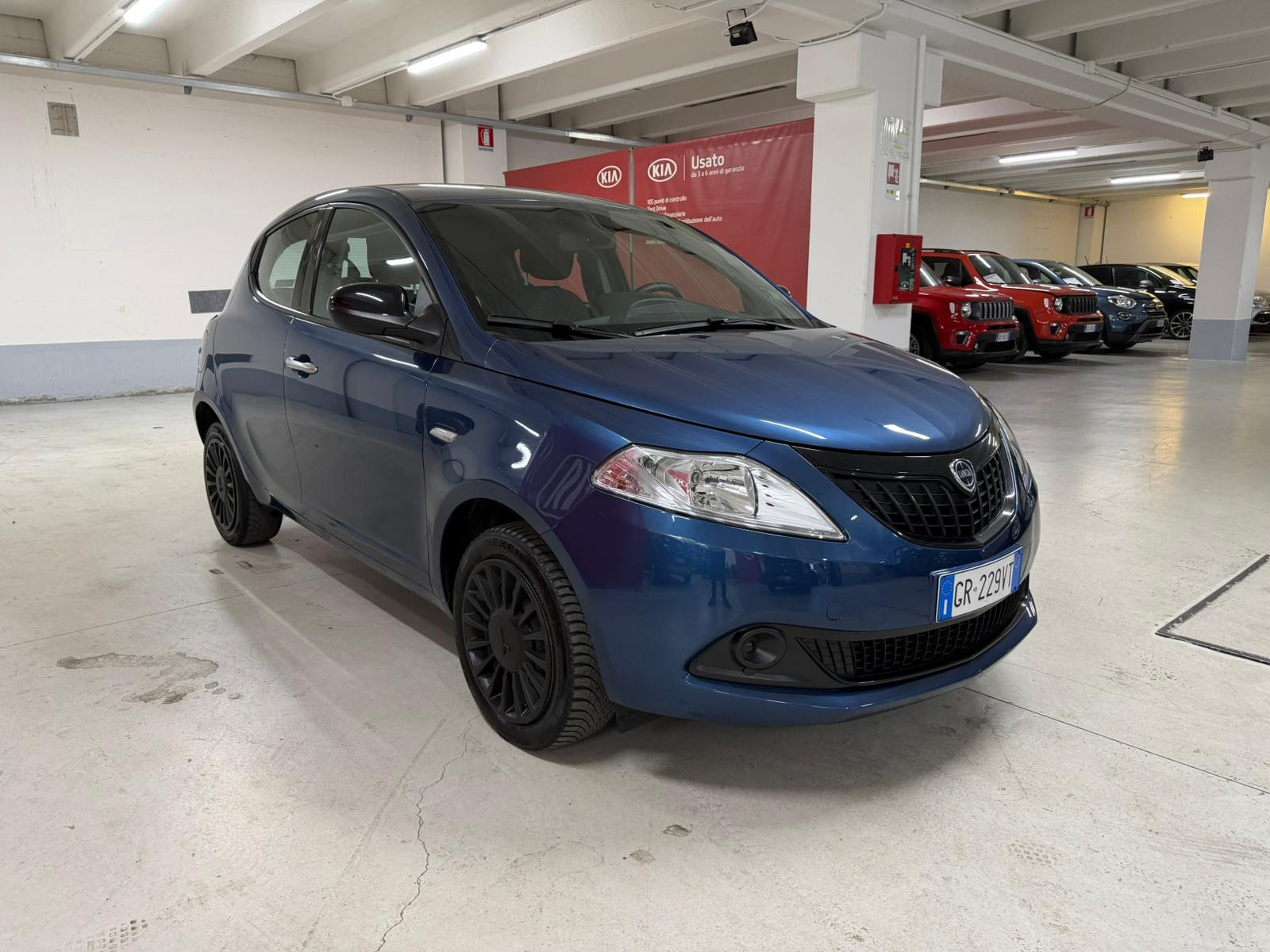 LANCIA Ypsilon Ypsilon 1.0 firefly hybrid Silver s&s 70cv
