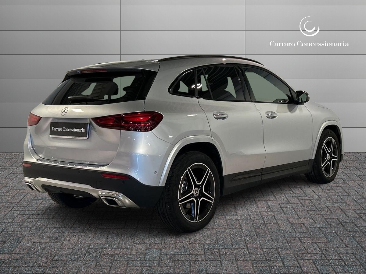 Mercedes  GLA 200 D AMG Line Advanced Plus 8G-DCT - 2