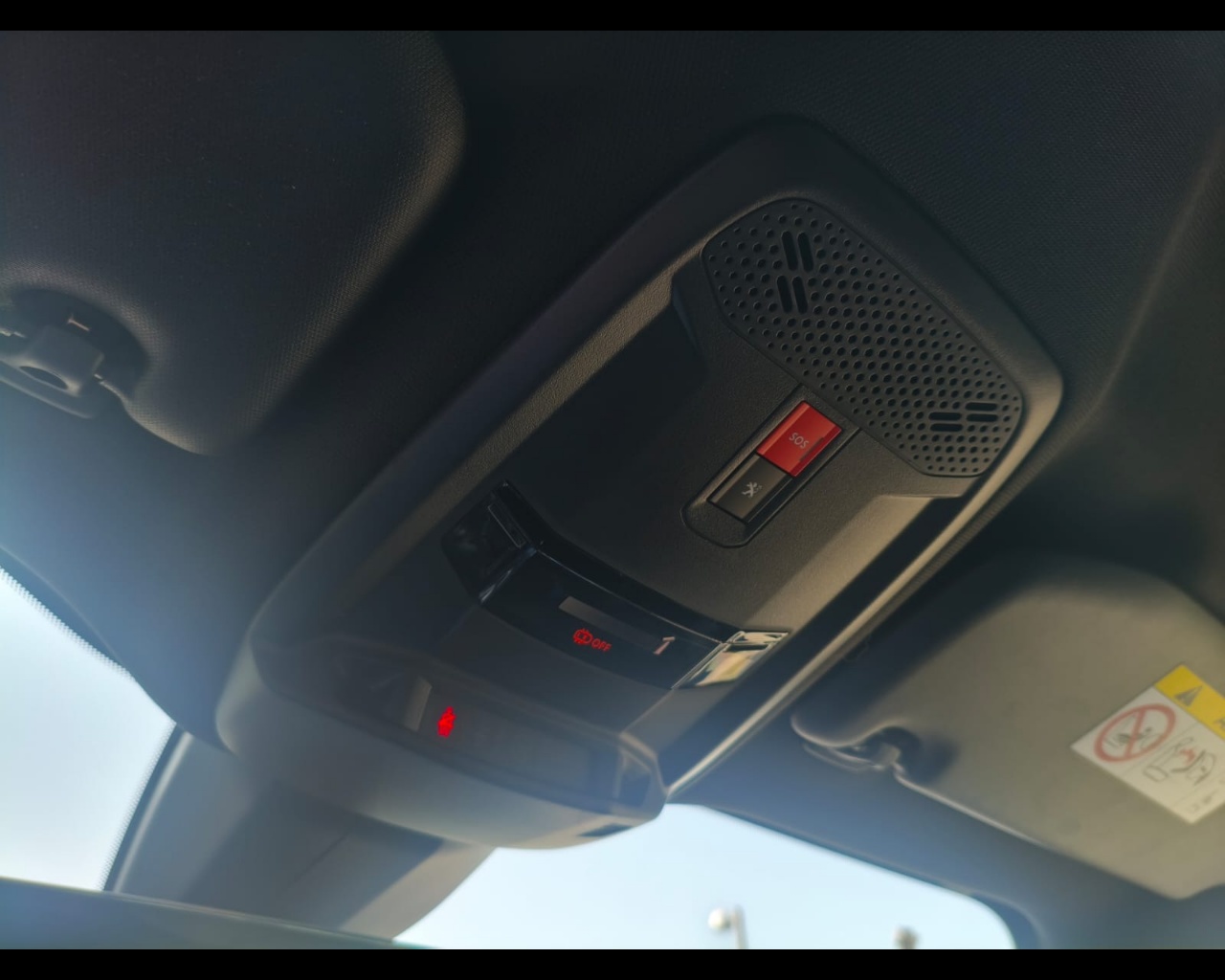Foto PEUGEOT 2008 1.2 puretech GT Pack s&s 130cv eat8