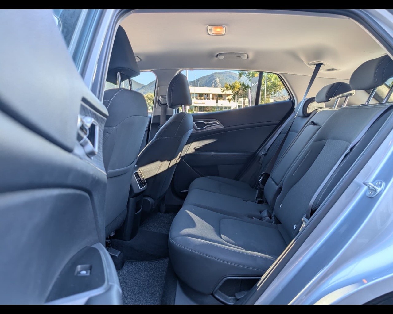 Foto KIA Sportage 1.6 crdi mhev Business imt