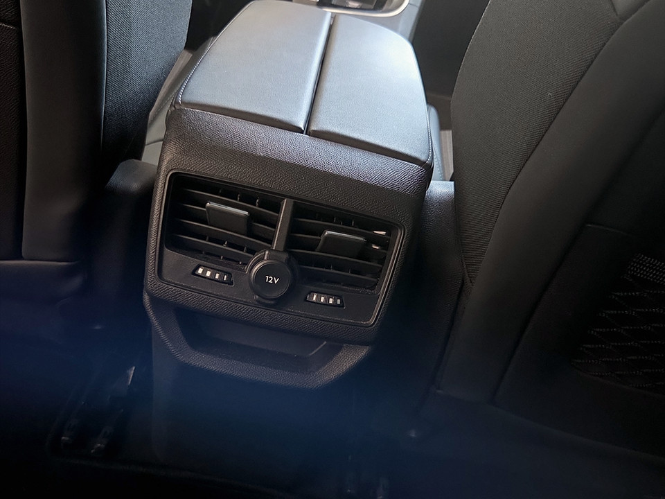 PEUGEOT 3008 1.6 hybrid phev Allure Pack 225cv e-eat8 Ibrida usato - 17