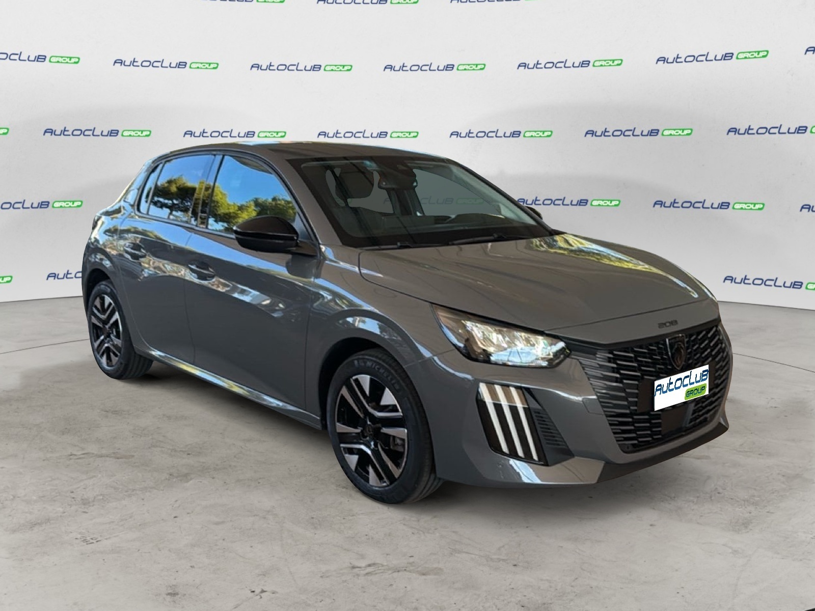 Peugeot 208 1.2 Puretech Allure S&s 100cv Usato 2025 [0] Grigio Selenium Taranto