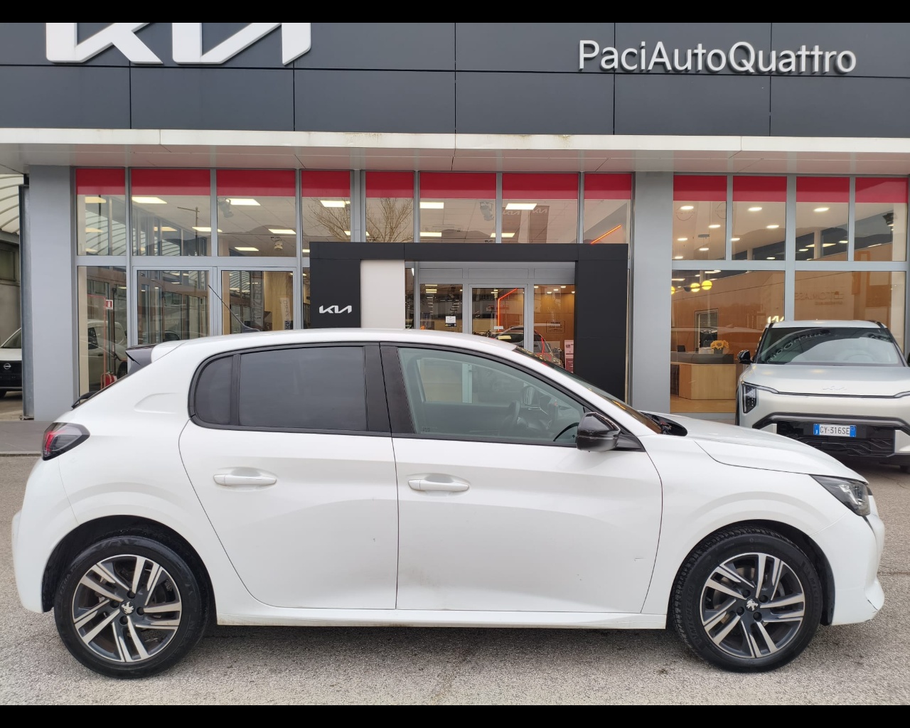 Foto PEUGEOT 208 1.5 bluehdi Allure Pack s&s 100cv