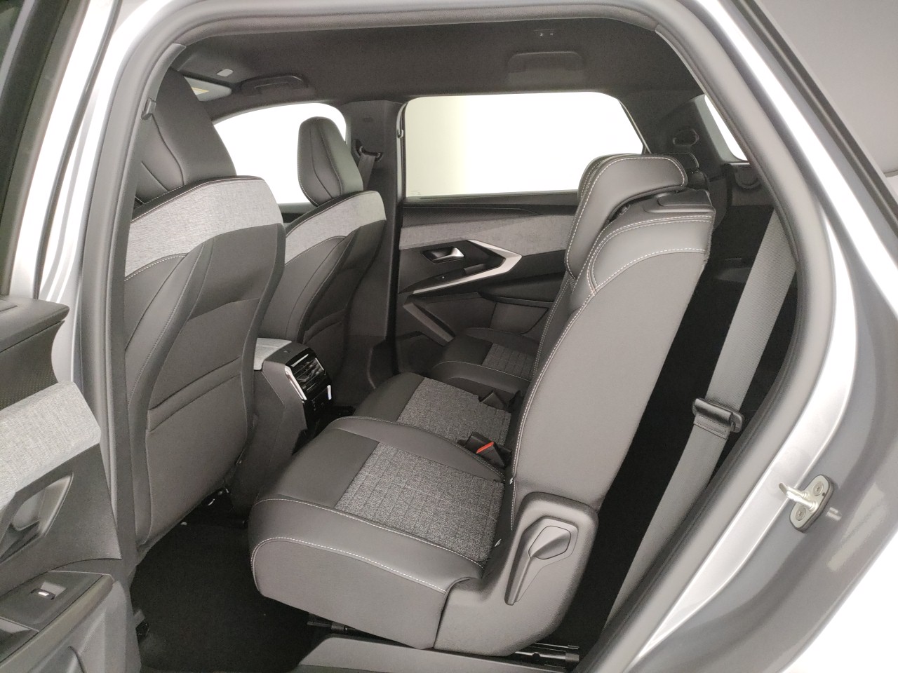 Peugeot 5008 Nuovo Ibrido benzina 5008 Porto Mantovano