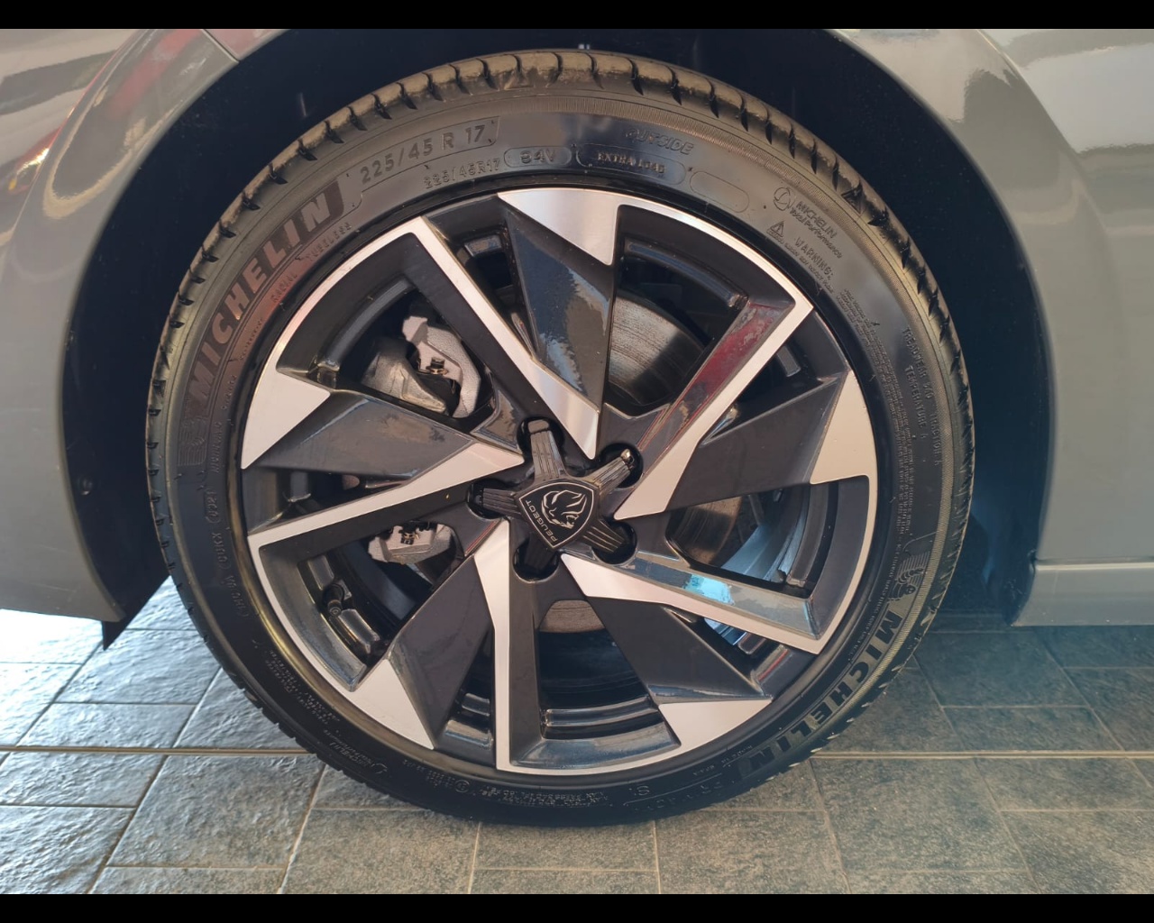 Foto PEUGEOT 308 SW 1.5 bluehdi Allure s&s 130cv eat8