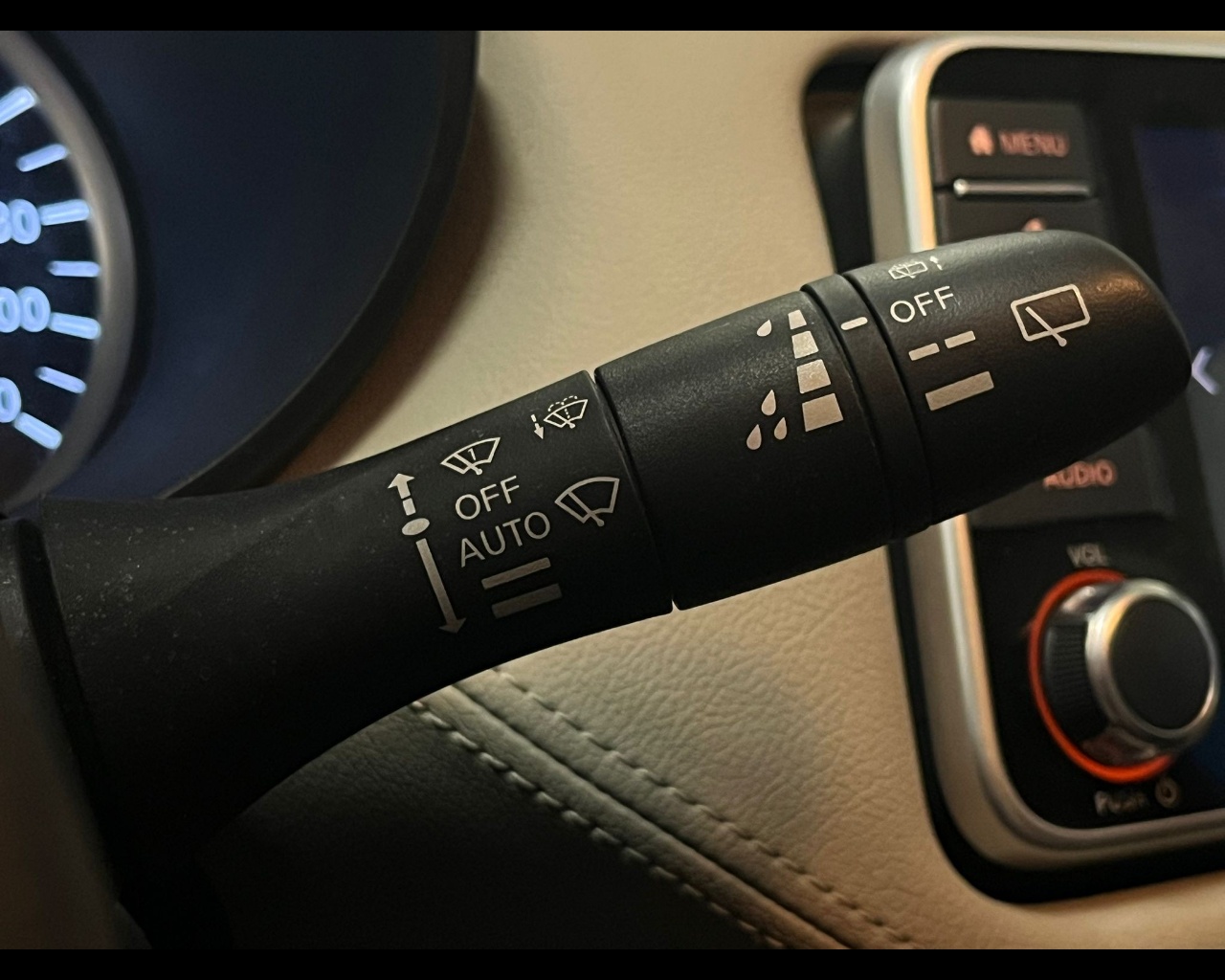 Foto NISSAN Micra 1.0 ig-t Eco N-Design Gpl