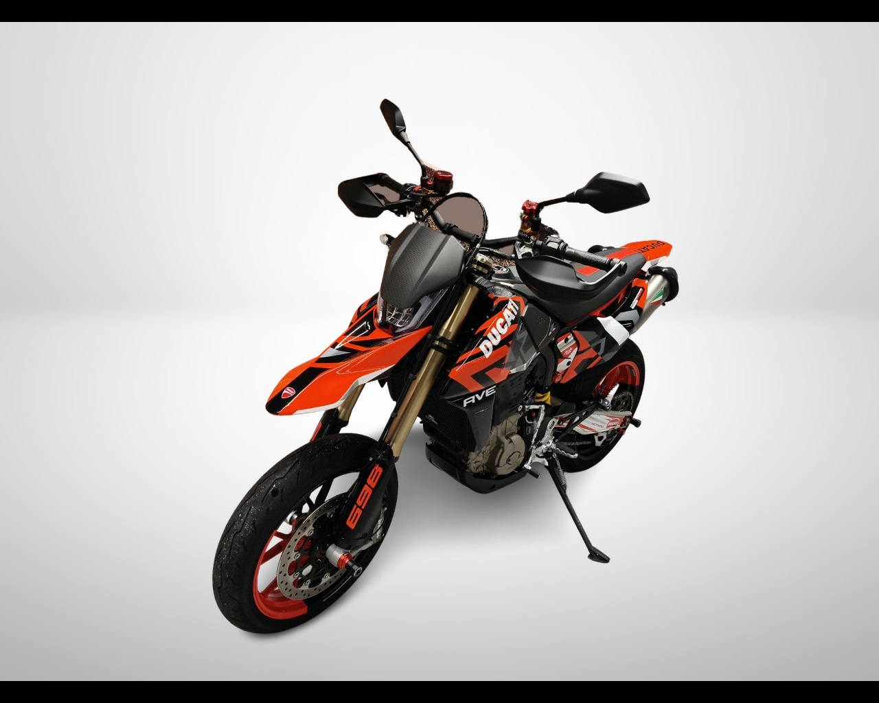 DUCATI Hypermotard 698