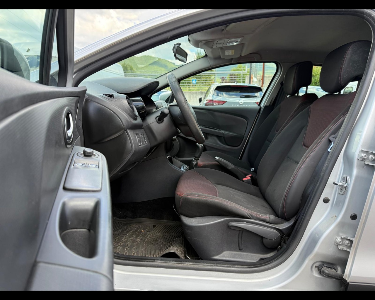 Foto RENAULT Clio 5p 1.5 dci energy Duel 75cv