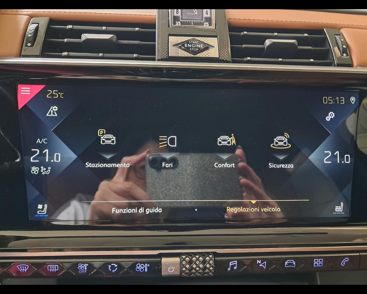 Foto DS DS7 Crossback 1.5 bluehdi Grand Chic 130cv auto