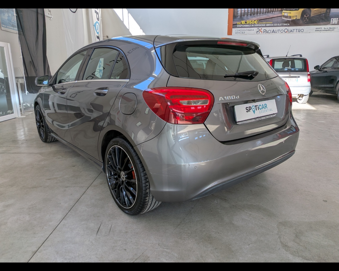 Foto MERCEDES A 180 d Premium 